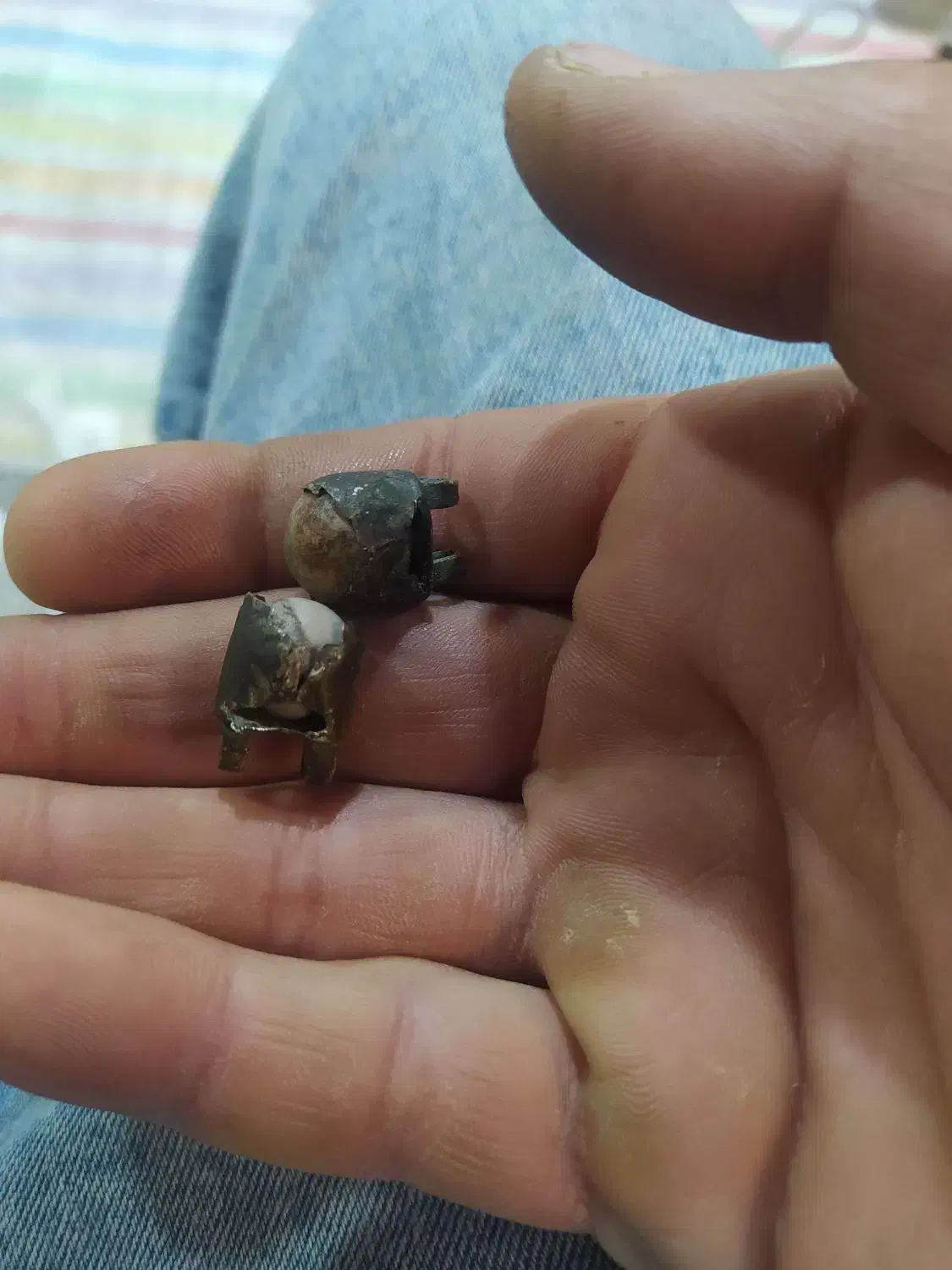 یک جفت مهره ایلامی که سمت زیگوارت چغازنبیل|جواهرات|اهواز, فرهنگ شهر|دیوار