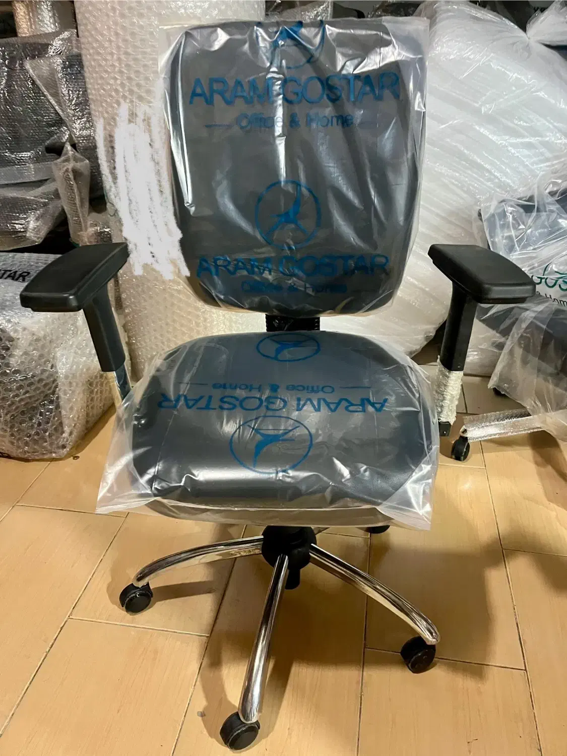 صندلی اداری نو|صندلی و نیمکت|چهاردانگه (تهران), |دیوار