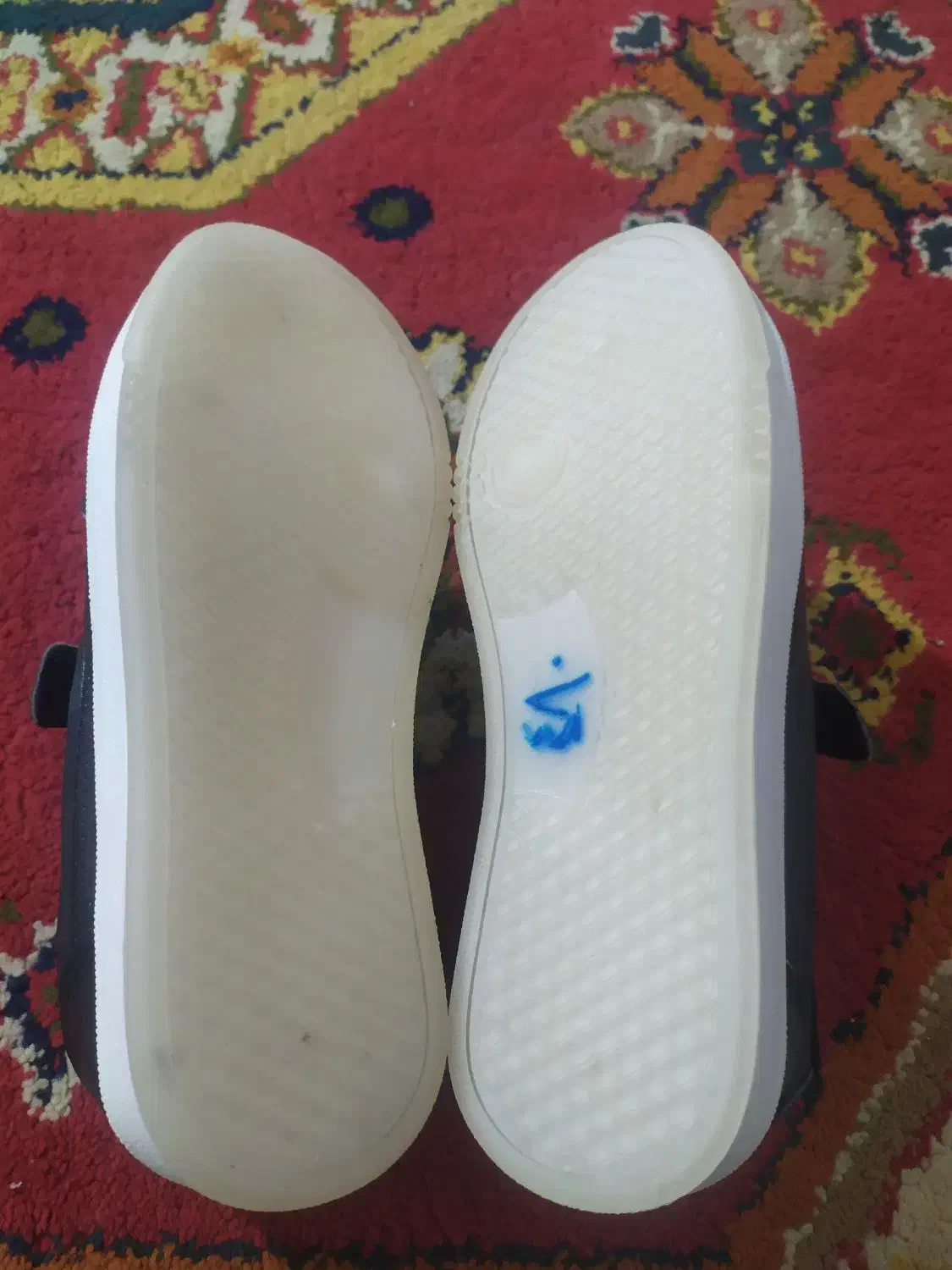 کفش|کیف، کفش، کمربند|یاسوج, |دیوار