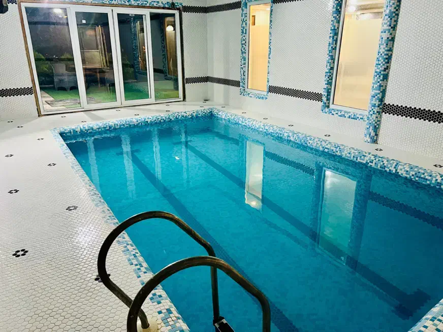 اجاره روزانه ویلا استخر سرپوشیده۳ خواب|اجارهٔ کوتاه‌مدت ویلا و باغ|رودهن, |دیوار