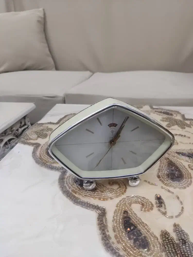 ساعت قدیمی|ساعت دیواری و تزئینی|خوی, |دیوار