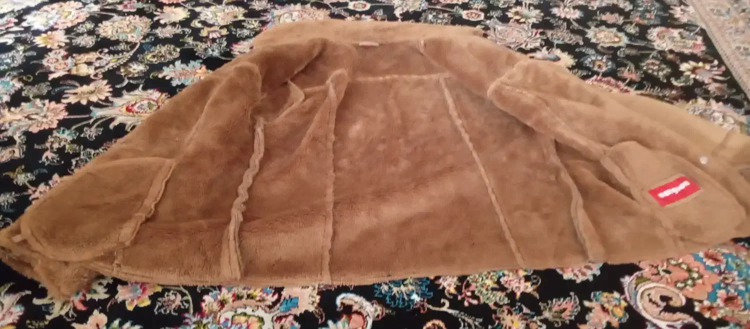 پالتو|لباس|اهواز, کمپلو جنوبی|دیوار