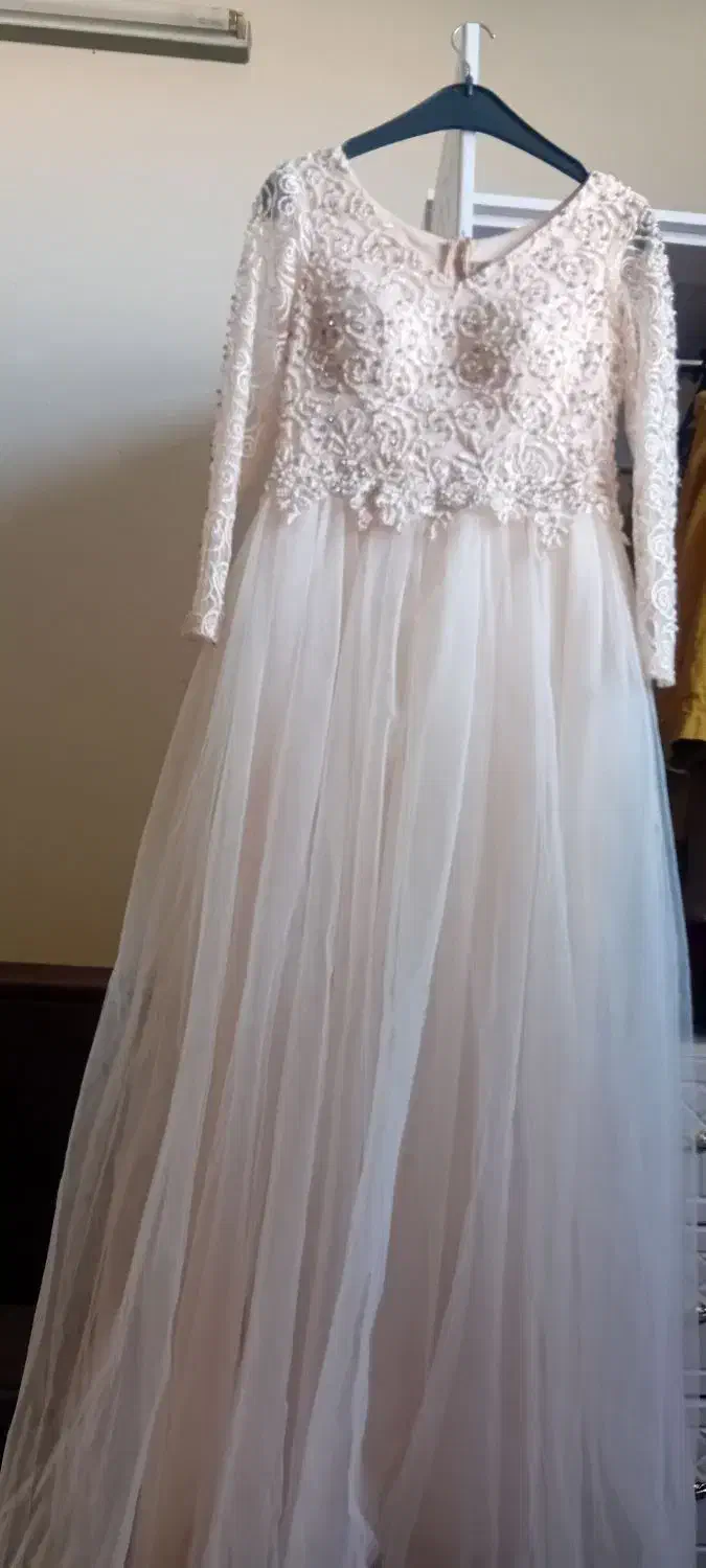 لباس|لباس|صائین قلعه, |دیوار