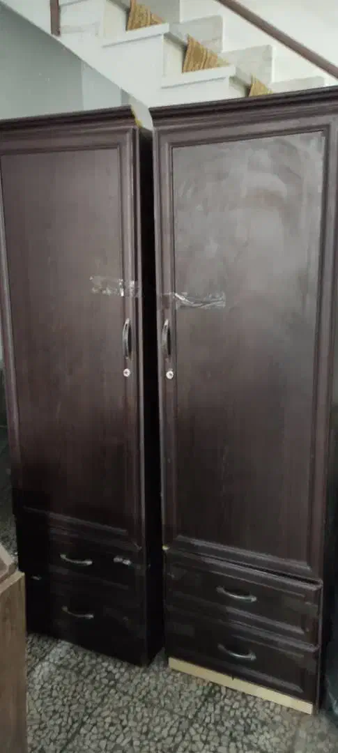 کمد دوتیکه هرکدام دوکشو دارد فروش فوری تخفیف داره|جاکفشی، کمد، دراور|لنگرود, |دیوار