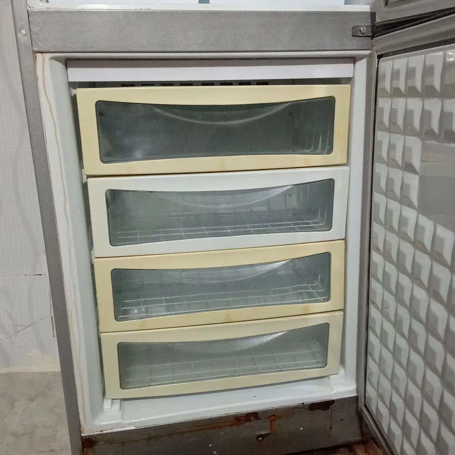 یخچال|یخچال و فریزر|رشتخوار, |دیوار