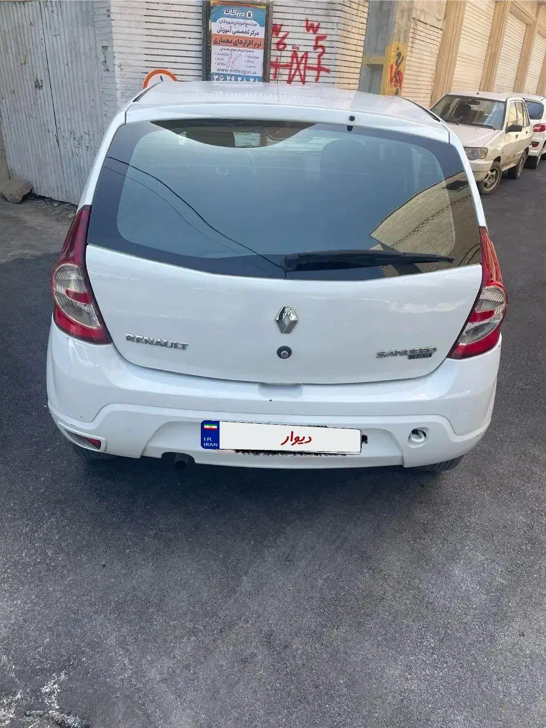 رنو ساندرو ۹۵|خودرو سواری و وانت|اصفهان, باغ زرشک|دیوار