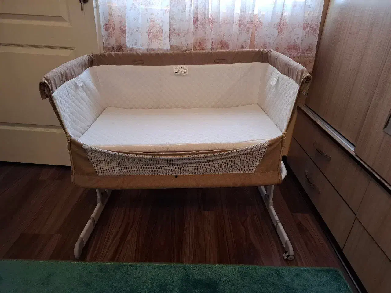 تخت کنار مادر ویرا دلیجان|تخت و صندلی بچه|تهران, باشگاه نفت|دیوار