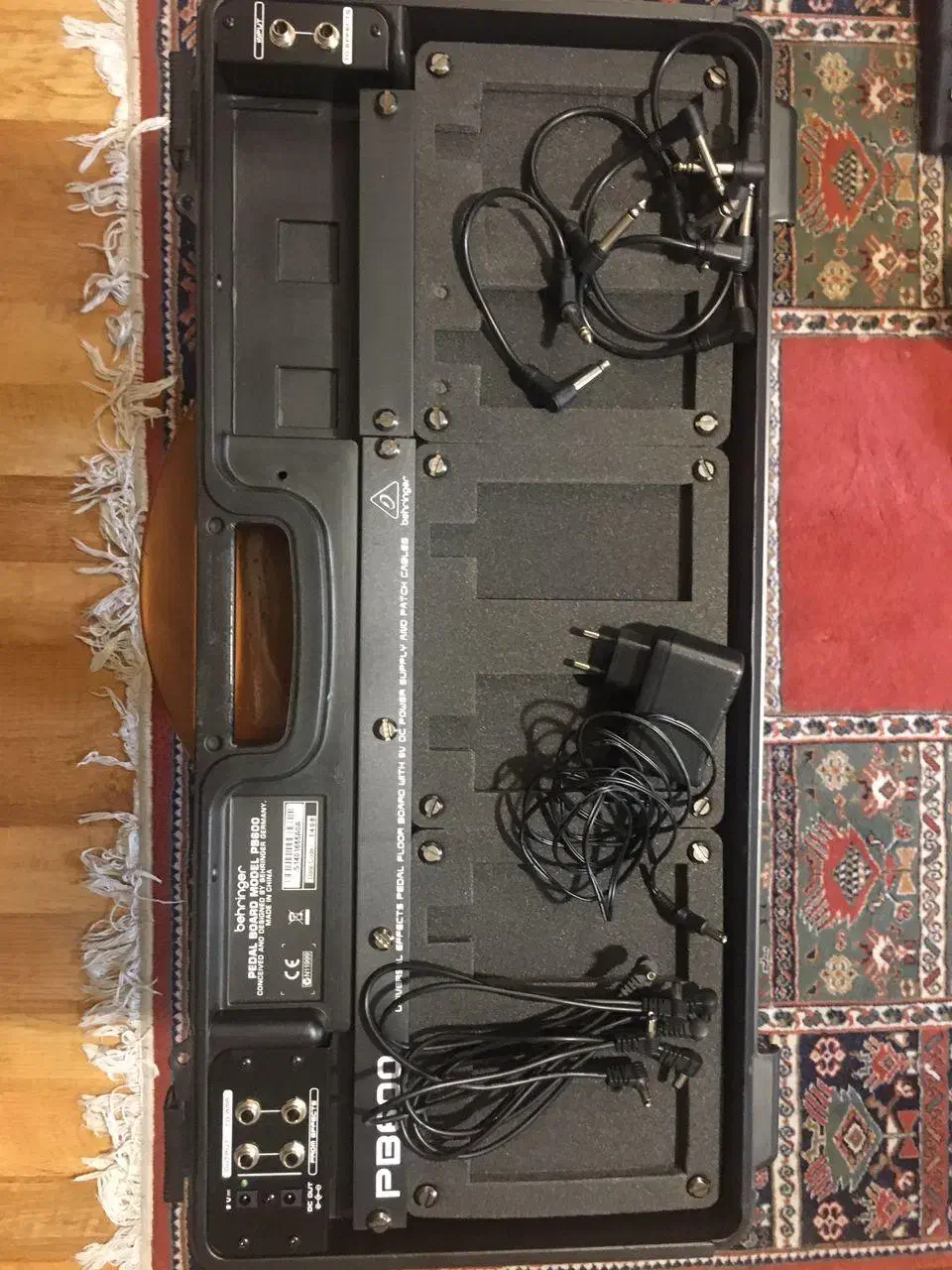 پدال بورد بهرینگر|گیتار، بیس، امپلیفایر|رشت, دیلمان|دیوار