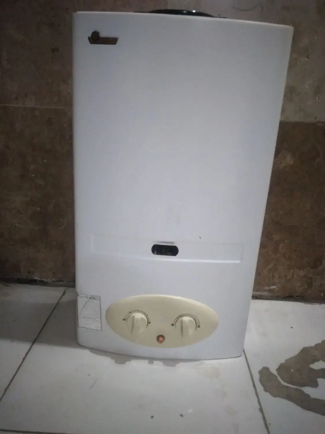 ابگرمکن دیواری ایران شرق|آبگرمکن، پکیج، شوفاژ|ملایر, |دیوار