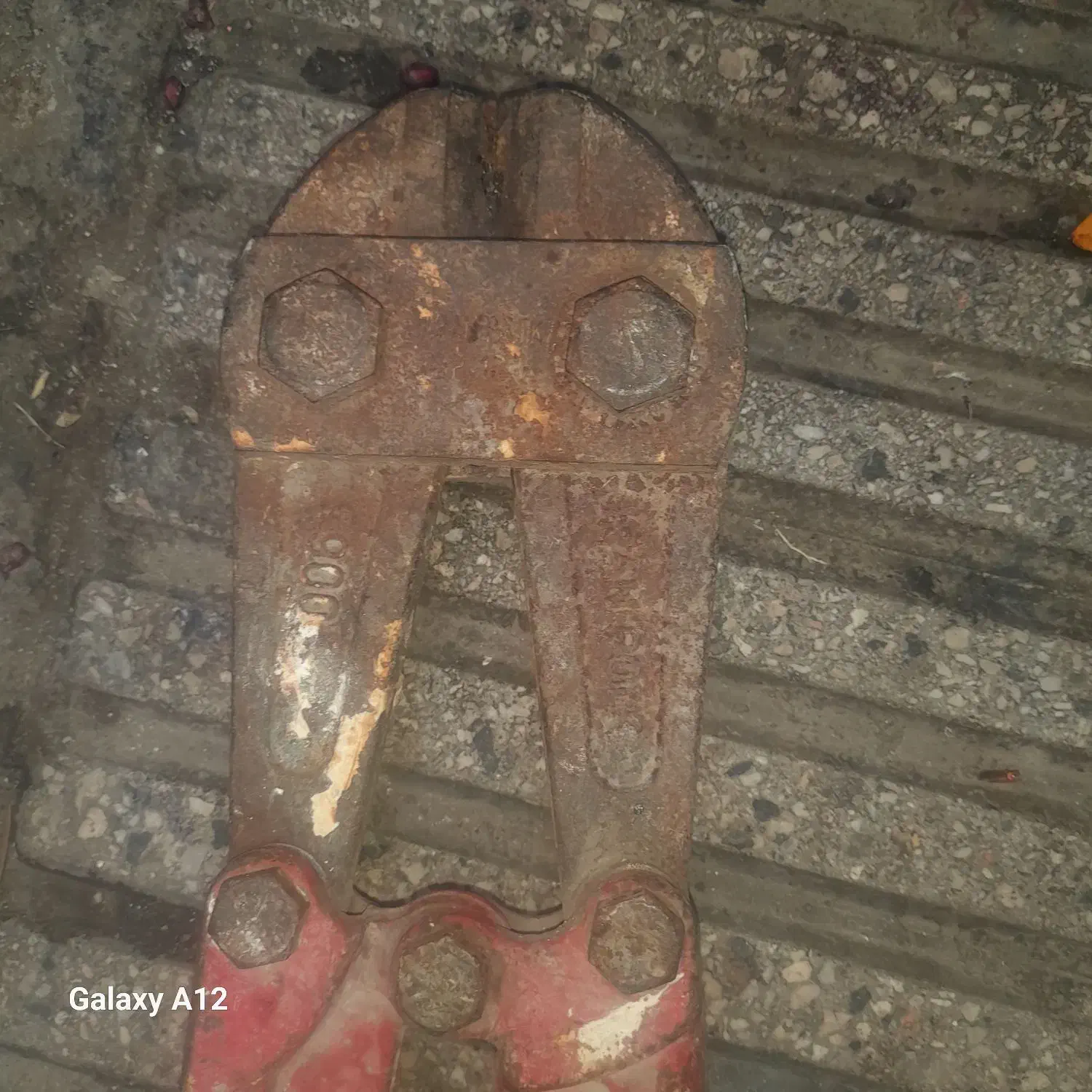 قیچی ایران پتک ۳۶اینچ و آچار شلاقی|ابزارآلات|جاجرود, |دیوار