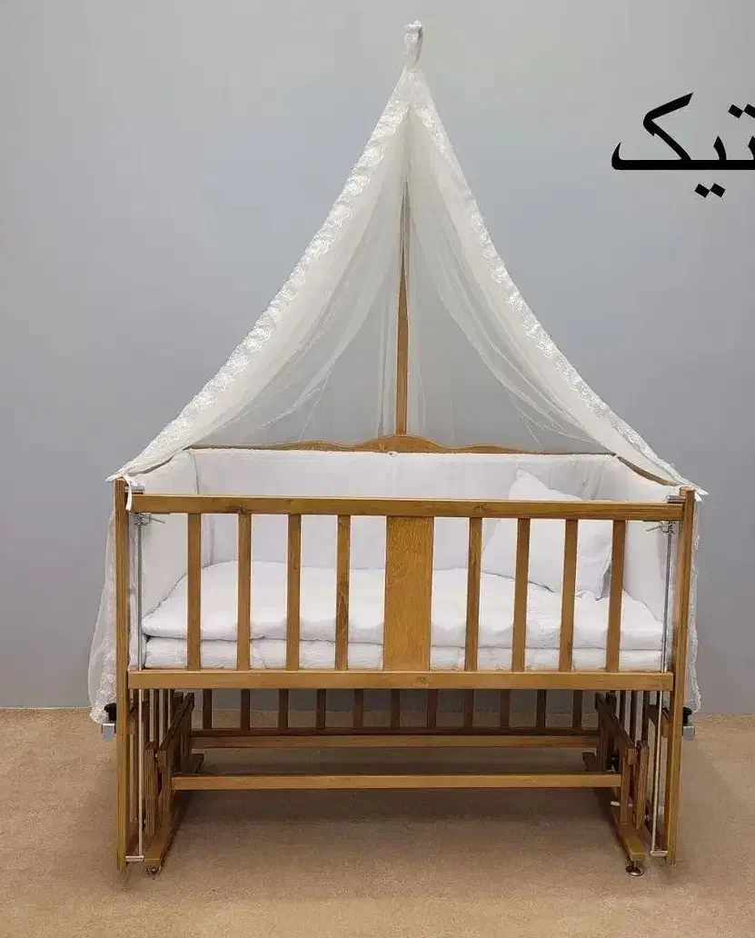 گهواره نوزاد کنار تخت|اسباب و اثاث بچه|سنندج, |دیوار