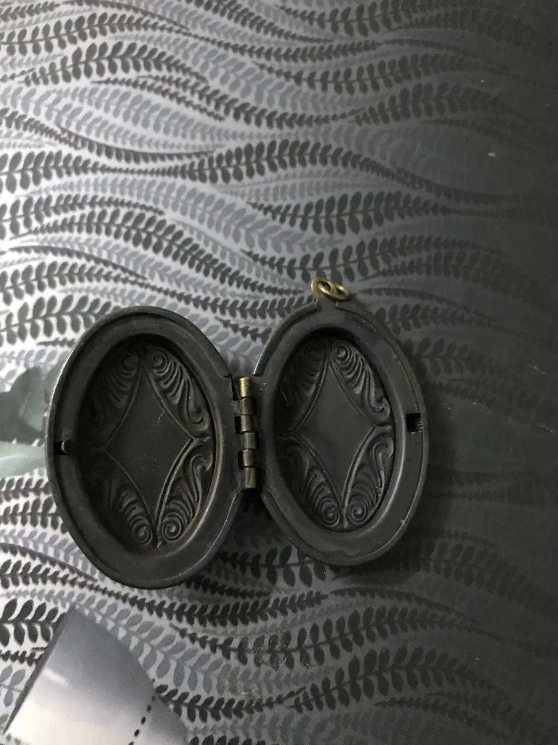 عتیقه|کلکسیون اشیاء عتیقه|پرند, فاز ۶|دیوار