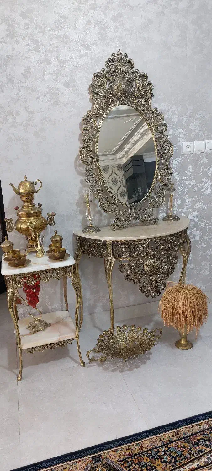 آینه و شمعدان برنجی ۲۹۰۰۰۰۰۰|آینه|شبستر, |دیوار