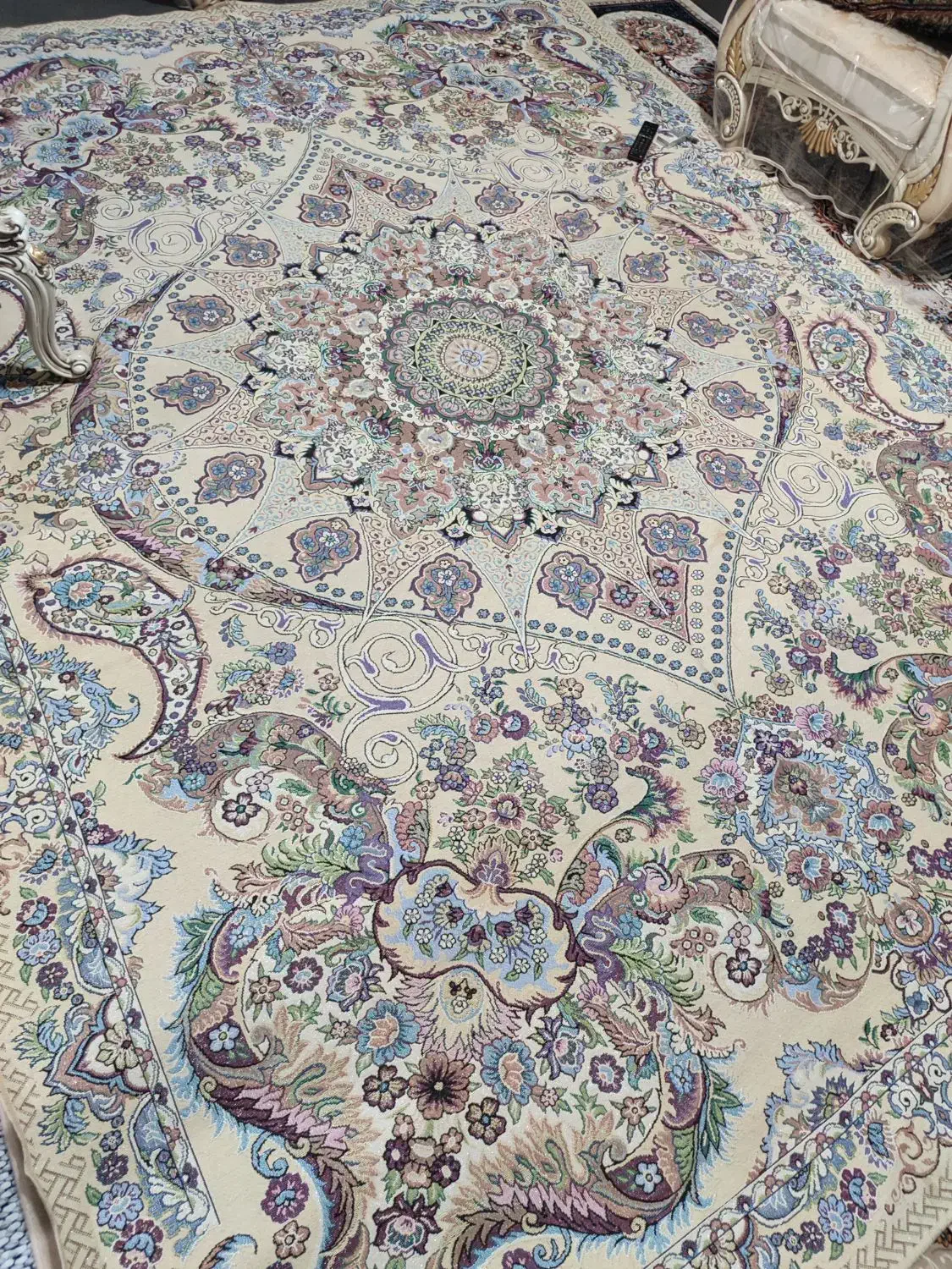 یک عدد رو فرشی ۹متری سالم|روفرشی|خمینی‌شهر, |دیوار