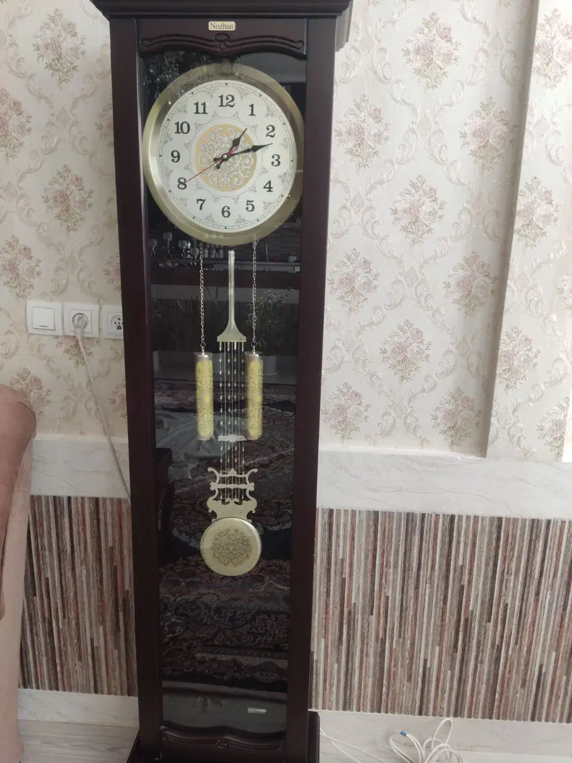 ۱ عدد گنجه .۱ عدد ساعت ایستاده|ساعت دیواری و تزئینی|تربت‌حیدریه, داروپخش|دیوار