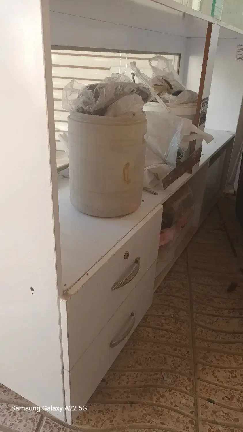 ویترین ام دی اف وشیشه ۸میل|بوفه، ویترین، کنسول|بانه, |دیوار