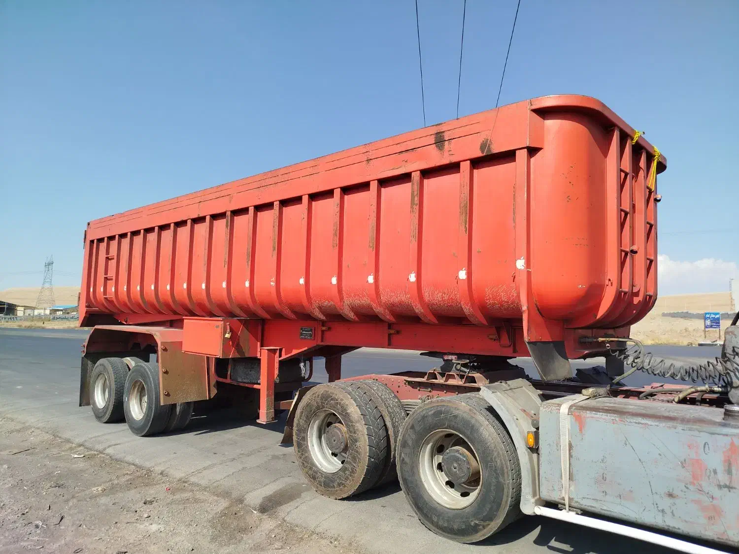 کمپرسی دومهور|خودرو سنگین|میانه, |دیوار