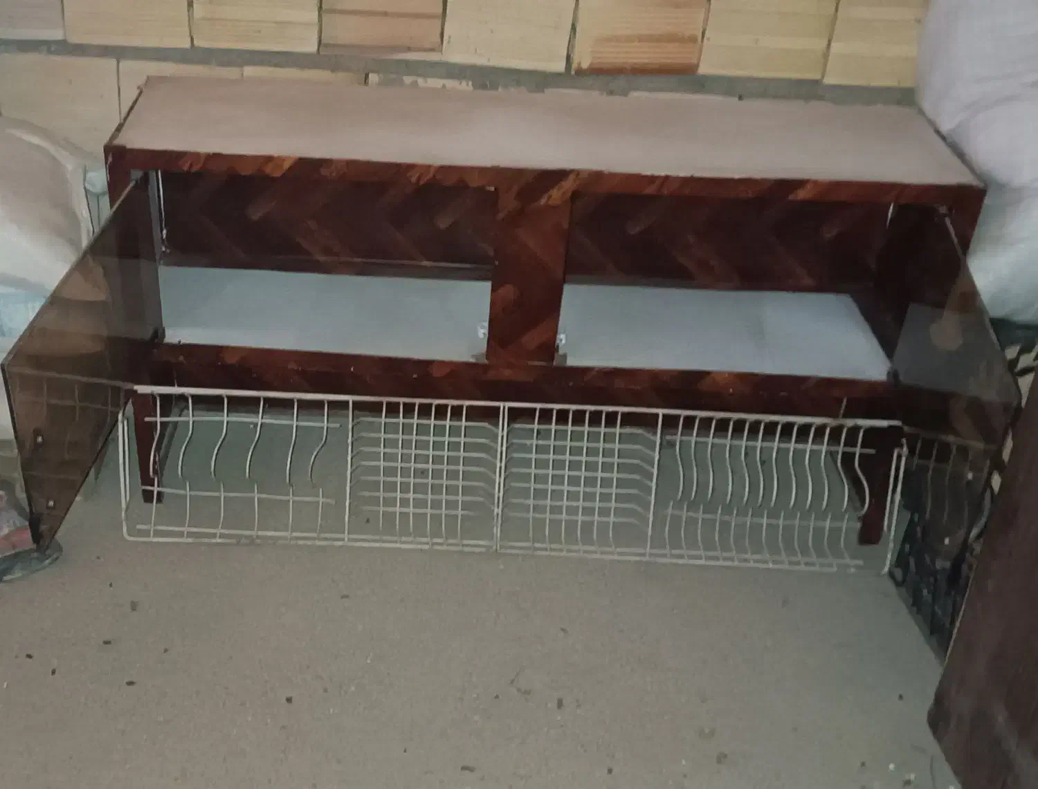 آبچکان|آب‌چکان و نظم‌دهنده ظروف|ارومیه, |دیوار