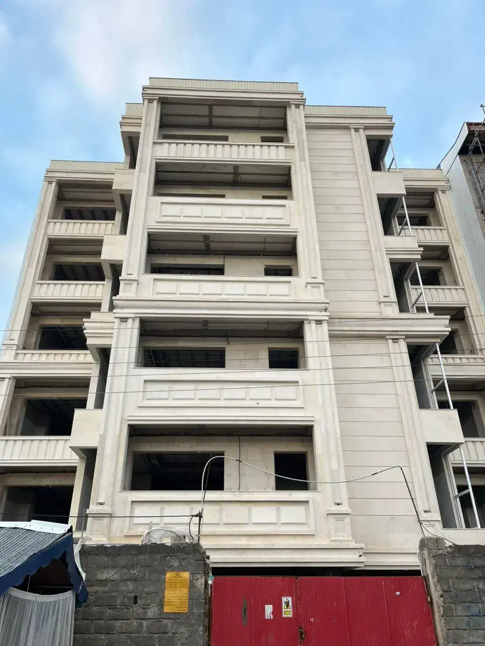 پیش فروش ۹۳متری|پیش‌فروش املاک|بندر انزلی, پاسداران|دیوار