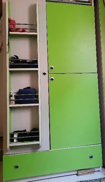 تخت و کمد ویترین کودک و پیشخوان|تخت و سرویس خواب|کرج, شهرک آسمان|دیوار