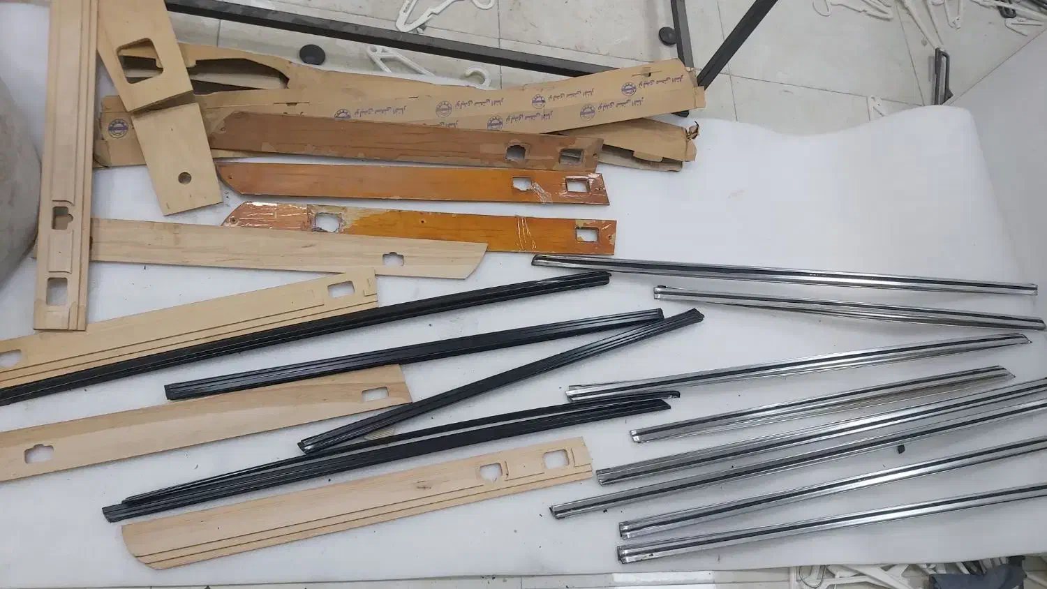 وسایل پیکان مدل پایین و (پژو)|قطعات یدکی و لوازم جانبی|کرمانشاه, |دیوار