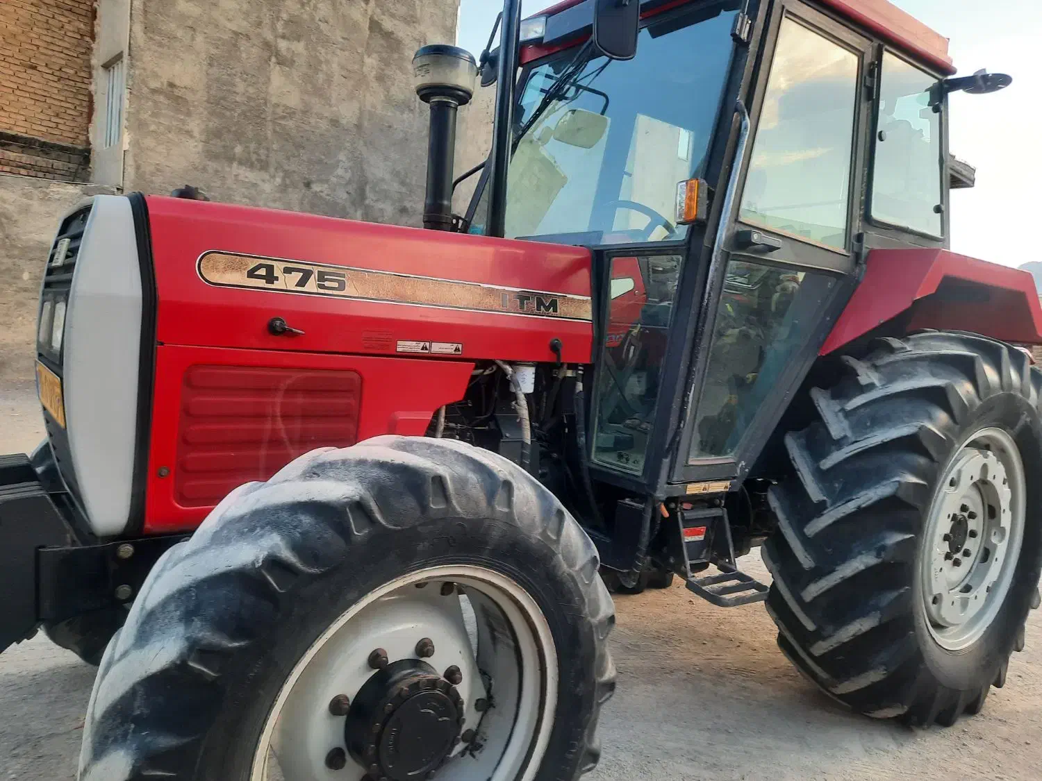 تراکتور ۴۷۵ جفت کابین دار فابریک|خودرو سنگین|خرمآباد, |دیوار