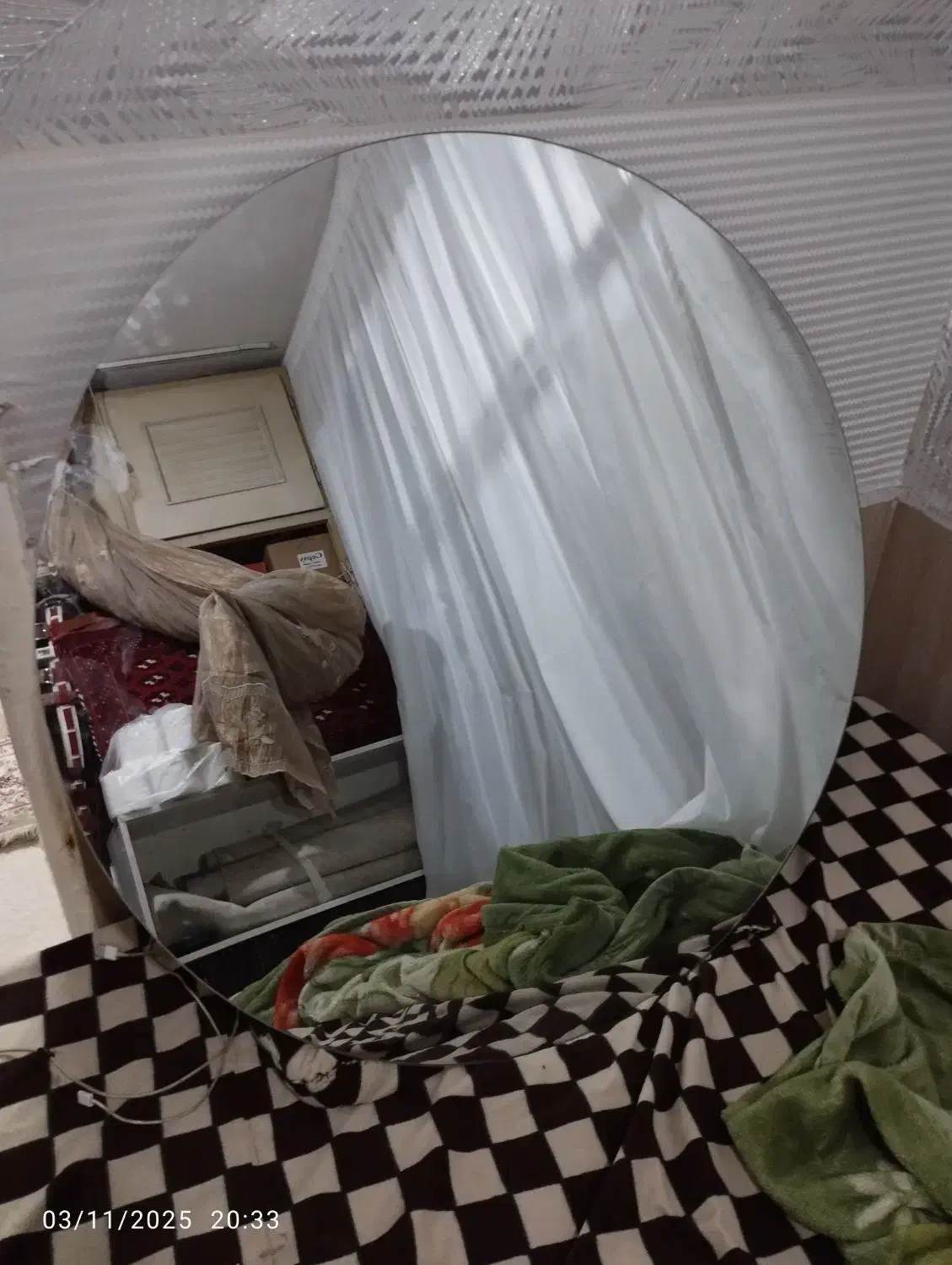 آیینه گرد|آینه|مشهد, مصلی (کارمندان اول)|دیوار