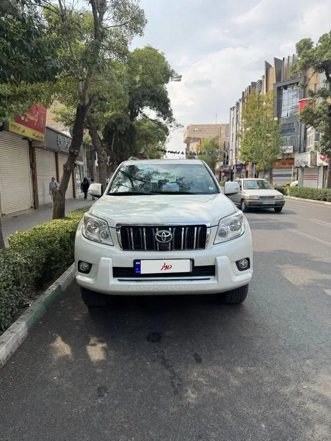 پرادو چهار درب ۲۰۱۱ آفرود|خودرو سواری و وانت|اراک, |دیوار