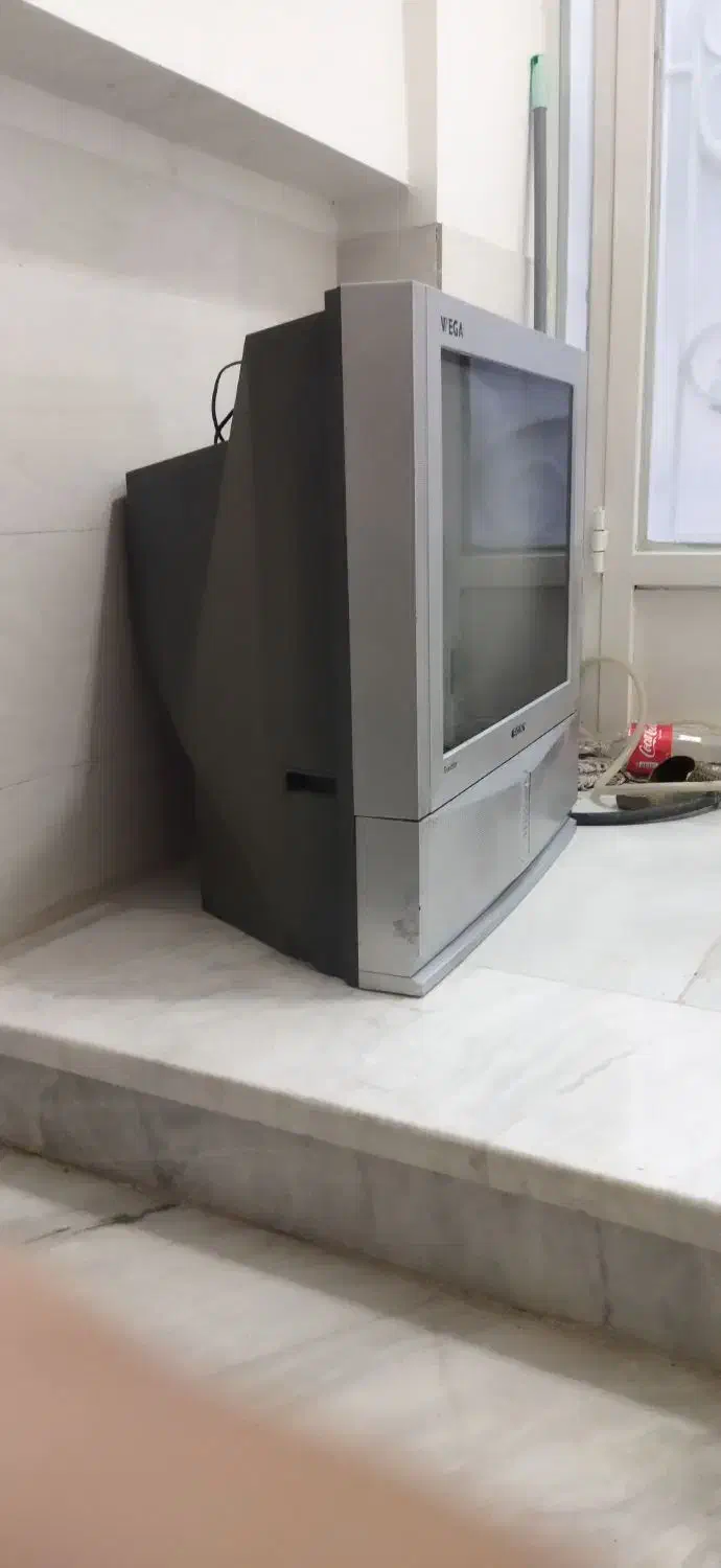 تلویزیون|تلویزیون و پروژکتور|ایلام, |دیوار