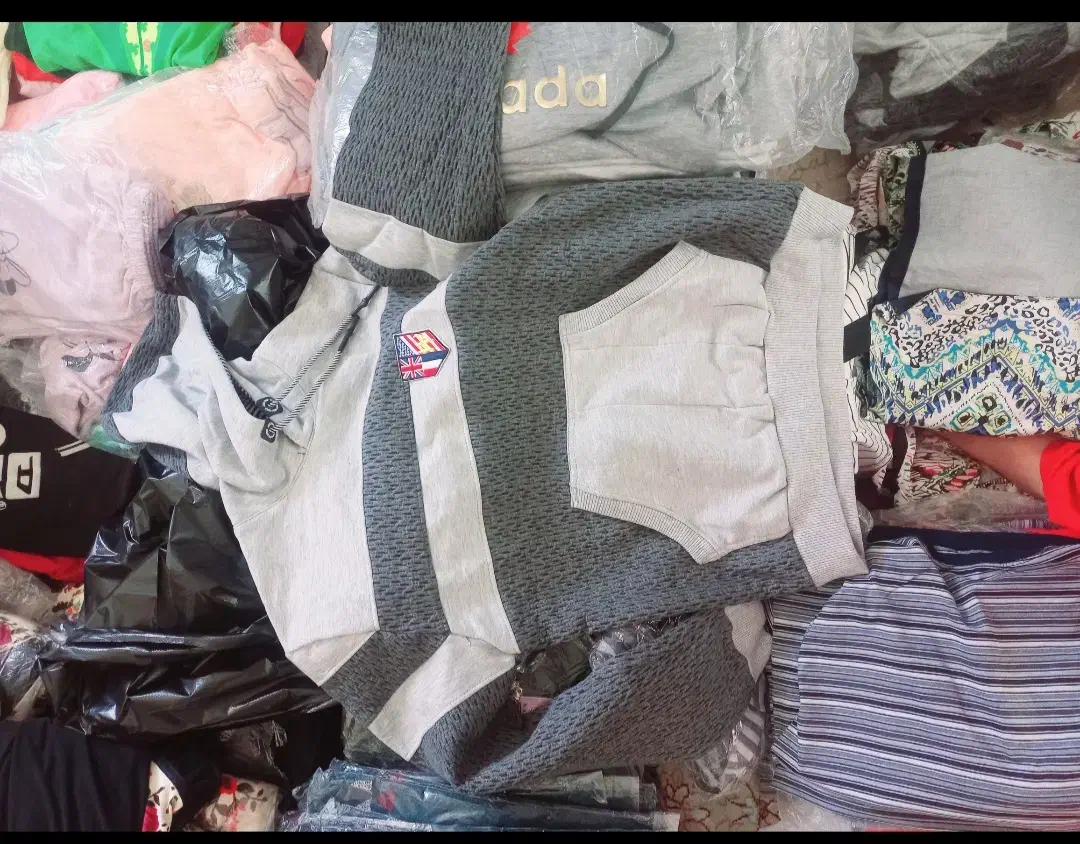 فروش لباس ( عمده )|لباس|فولادشهر, مسکن مهر فولادشهر|دیوار