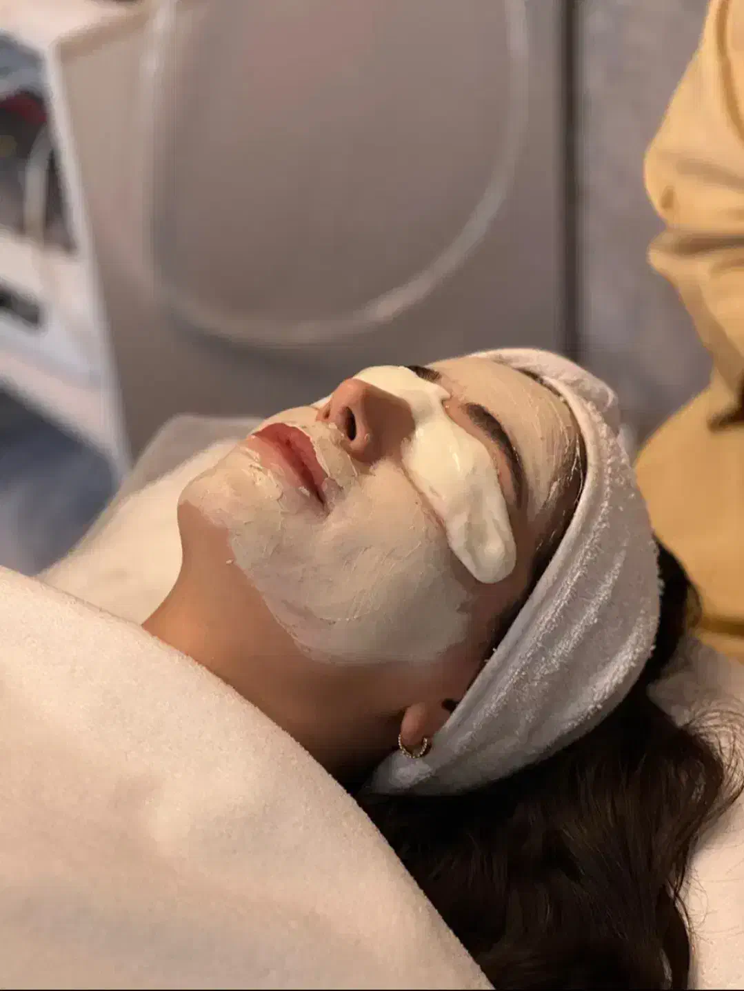 خدمات تخصصی پوست در محدوده ولیعصر|خدمات آرایشگری و زیبایی|تهران, بلوار کشاورز|دیوار