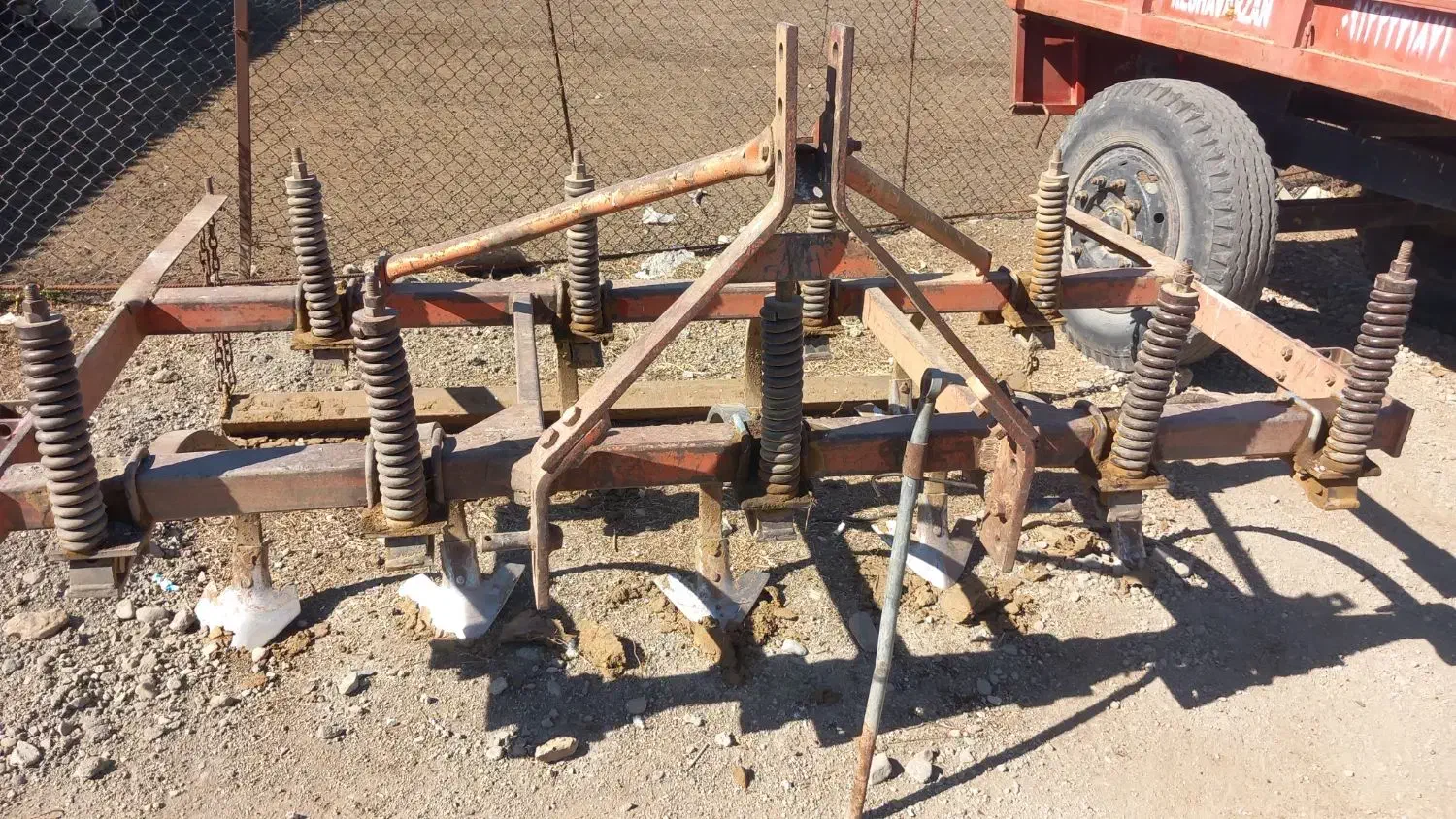 پنج خیش|ماشینآلات صنعتی|انگوت, |دیوار