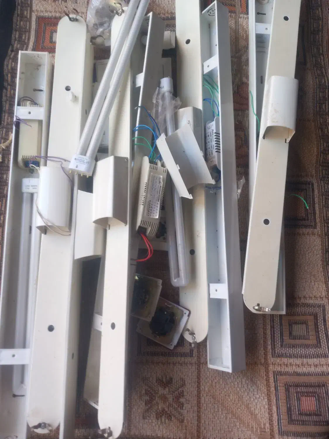 کلید پریز ومهتابی|لامپ و چراغ|بجنورد, |دیوار