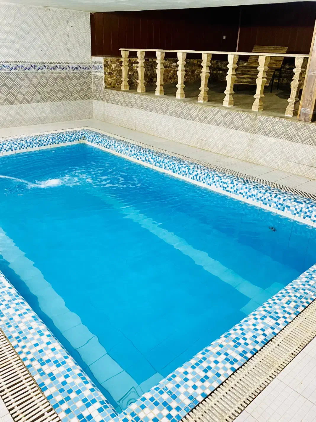 اجاره باغ ویلا شیک فول امکانات استخرابگرم در مجتمع|اجارهٔ کوتاه‌مدت ویلا و باغ|مشهد, میان ولایت|دیوار