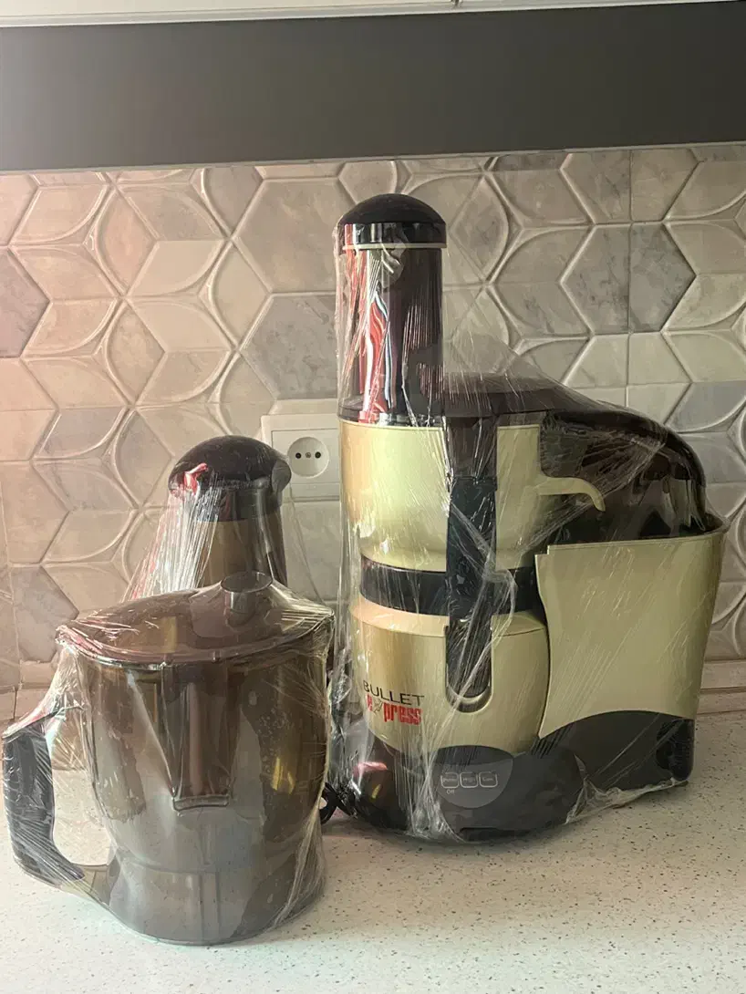 آبمیوه گیری در حد نو مارک بلوت انگلستان|آبمیوه‌گیر و آب‌مرکبات‌گیر|تهران, مشیریه|دیوار