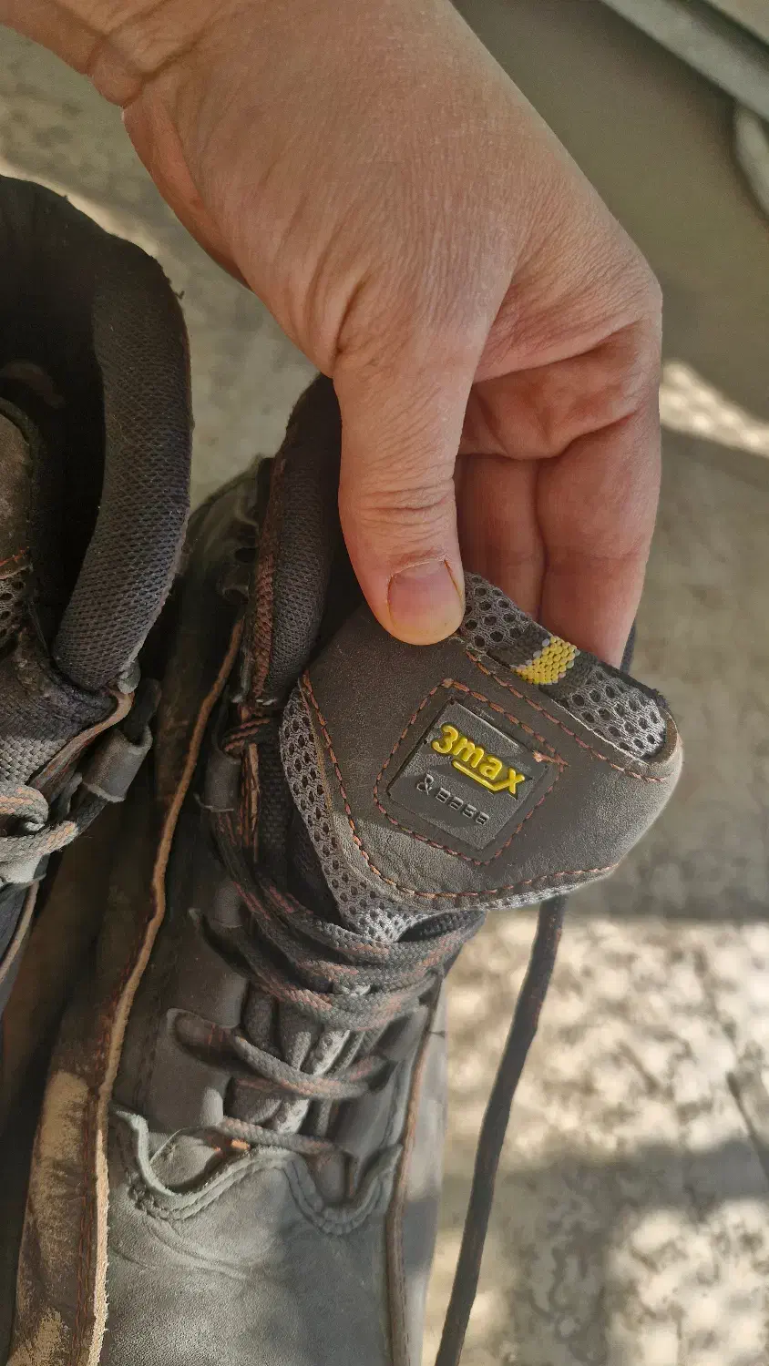 کفش کار واقعی و مقاوم|کیف، کفش، کمربند|تهران, سازمان آب|دیوار