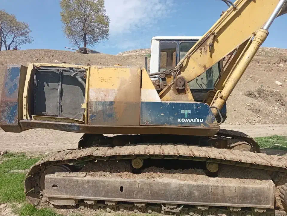 بیل مکانیکی زنجیری کوماتسو|خودرو سنگین|خرم‌آباد, |دیوار