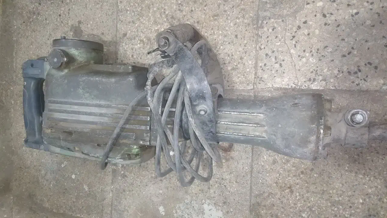 دژ بُر سالم پی اچ ۶۵ روغنی|ماشین‌آلات صنعتی|زنجان, |دیوار