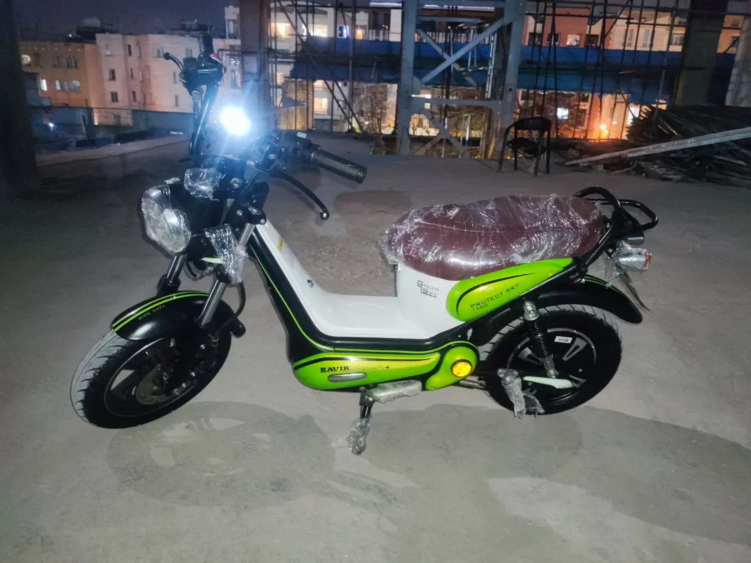 موتور برقی est4 صفر باسند باتری تایلندی|موتورسیکلت|تهران, دولاب|دیوار