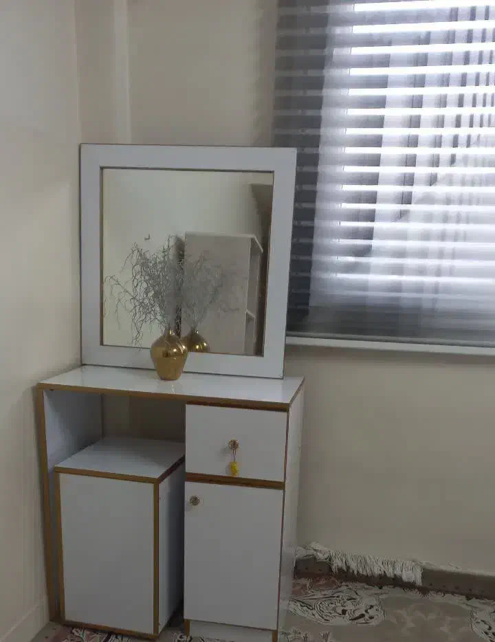 میزآرایش|آینه|شهر ری, ظهیرآباد|دیوار