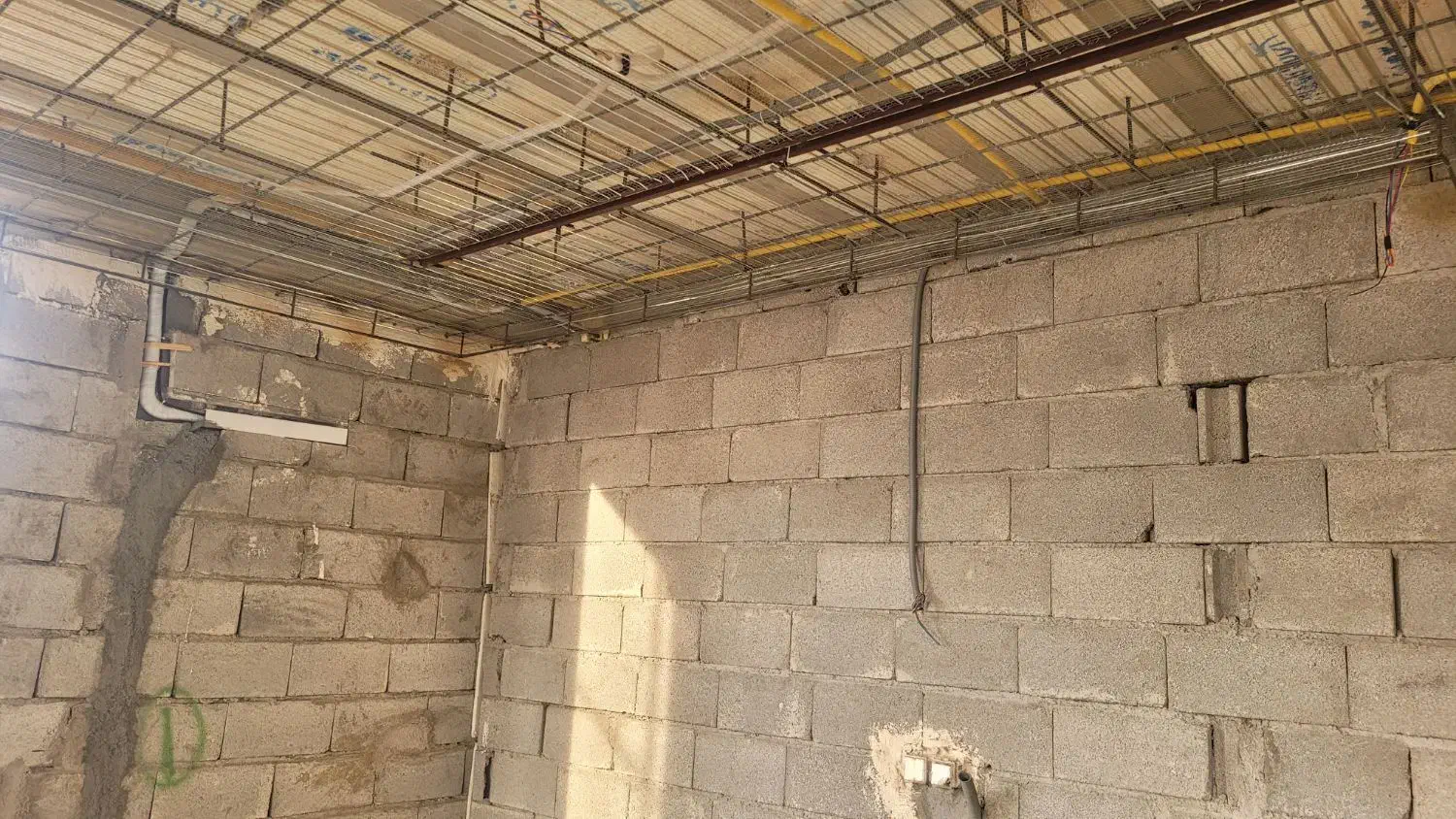 تعمیرات ساختمانی و دیوارچینی سفالی ،لیکا،هبلکس|خدمات پیشه و مهارت|اهواز, کوی باهنر|دیوار