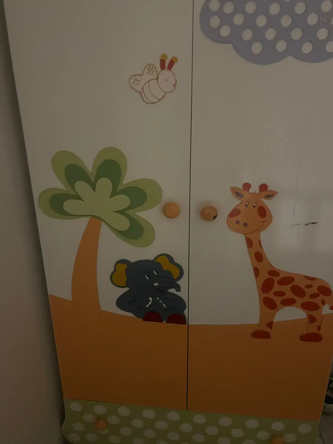 تخت و‌کمد|تخت و صندلی بچه|یزد, |دیوار