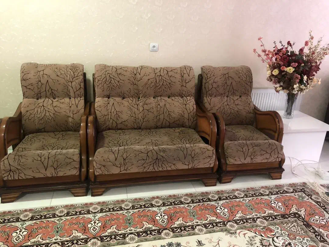 مبلغ ۸۰۰۰۰۰۰میلیون ۸نفره|مبلمان خانگی و میز عسلی|شهرکرد, |دیوار
