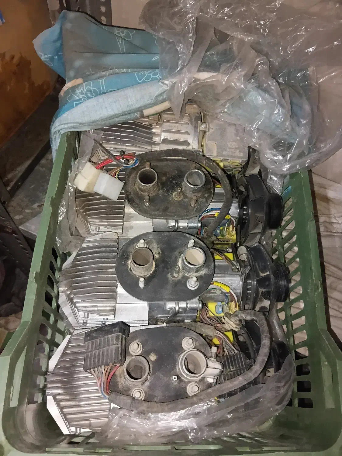 لوازم اصلی Volvo  استوک|قطعات یدکی و لوازم جانبی|بوئین و میاندشت, |دیوار