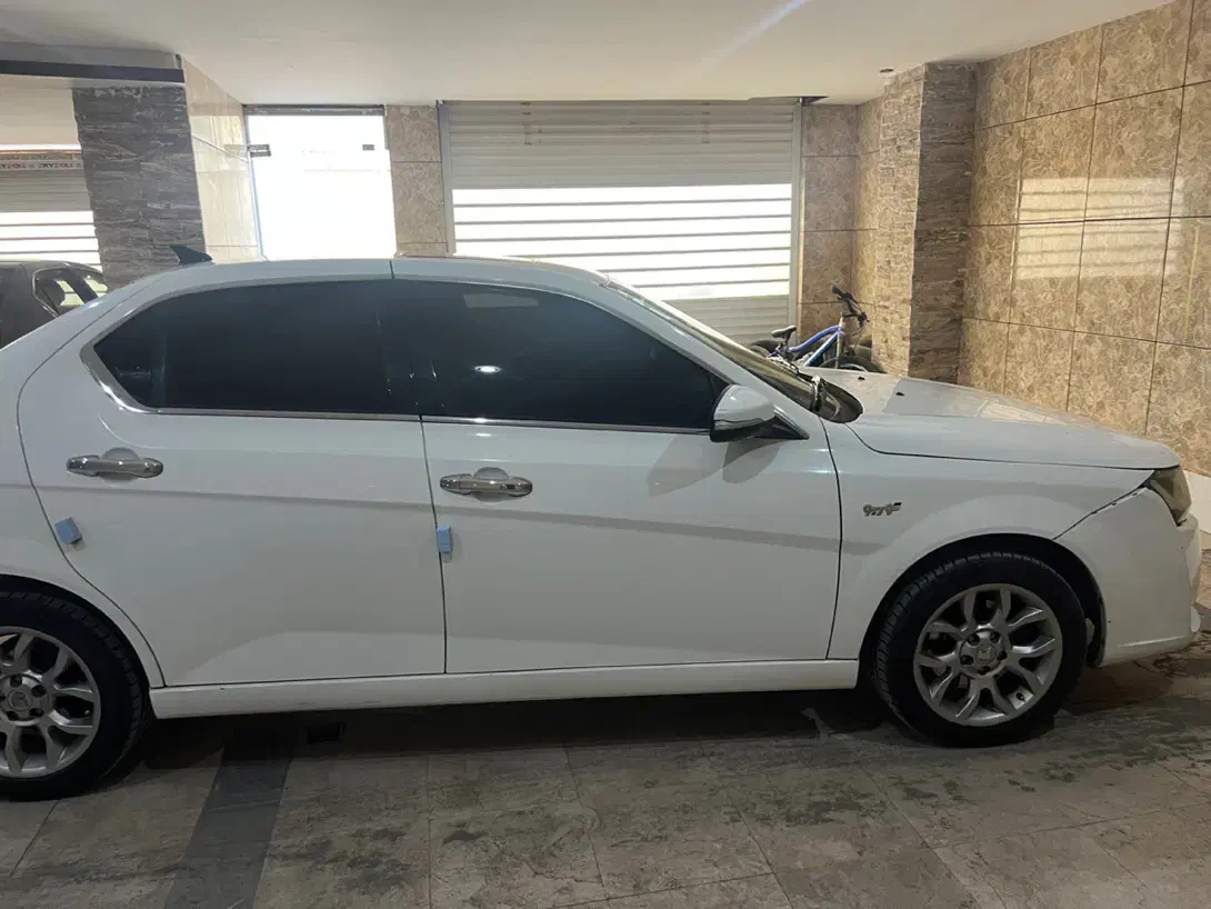 دنا پلاس|خودرو سواری و وانت|سیرجان, |دیوار