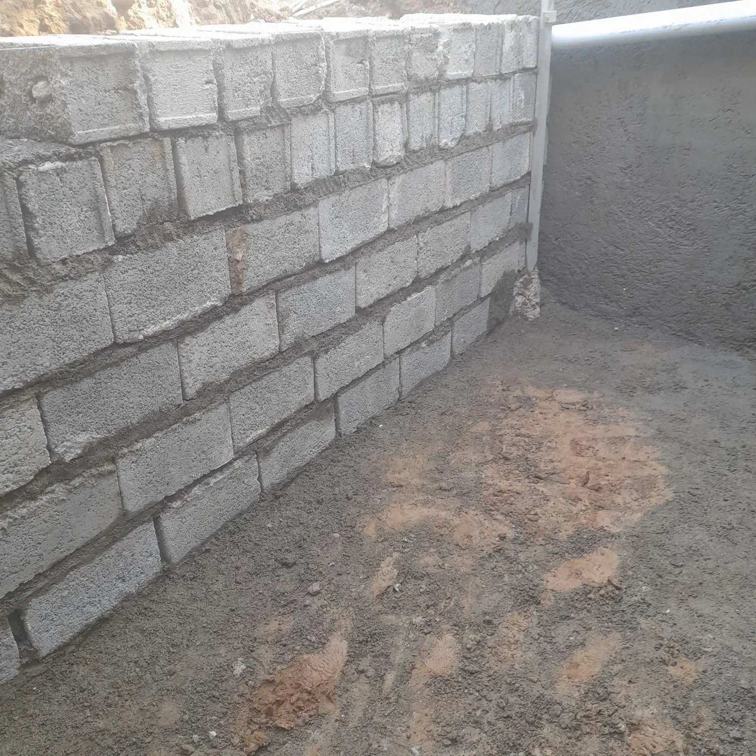 سیمان کاری باسابیقه ۲۰سال|خدمات پیشه و مهارت|زواره, |دیوار