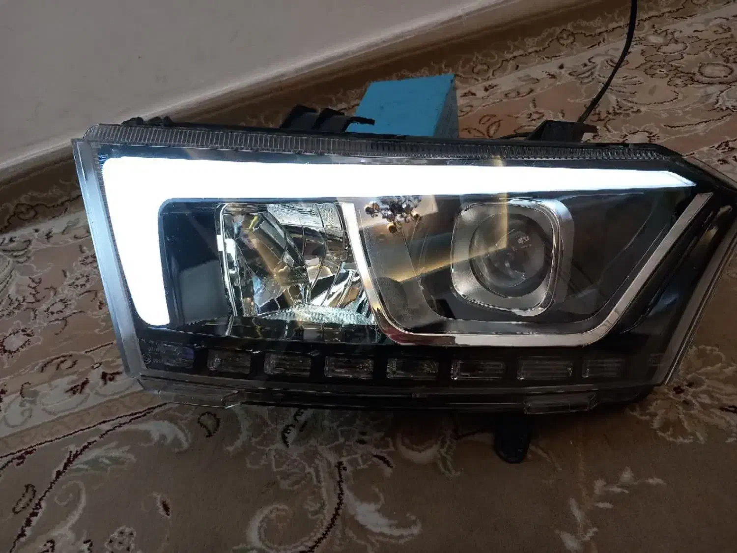 چراغ دنا پلاس سمت چپ فقط یه پایش شکسته|قطعات یدکی و لوازم جانبی|تهران, جیحون|دیوار