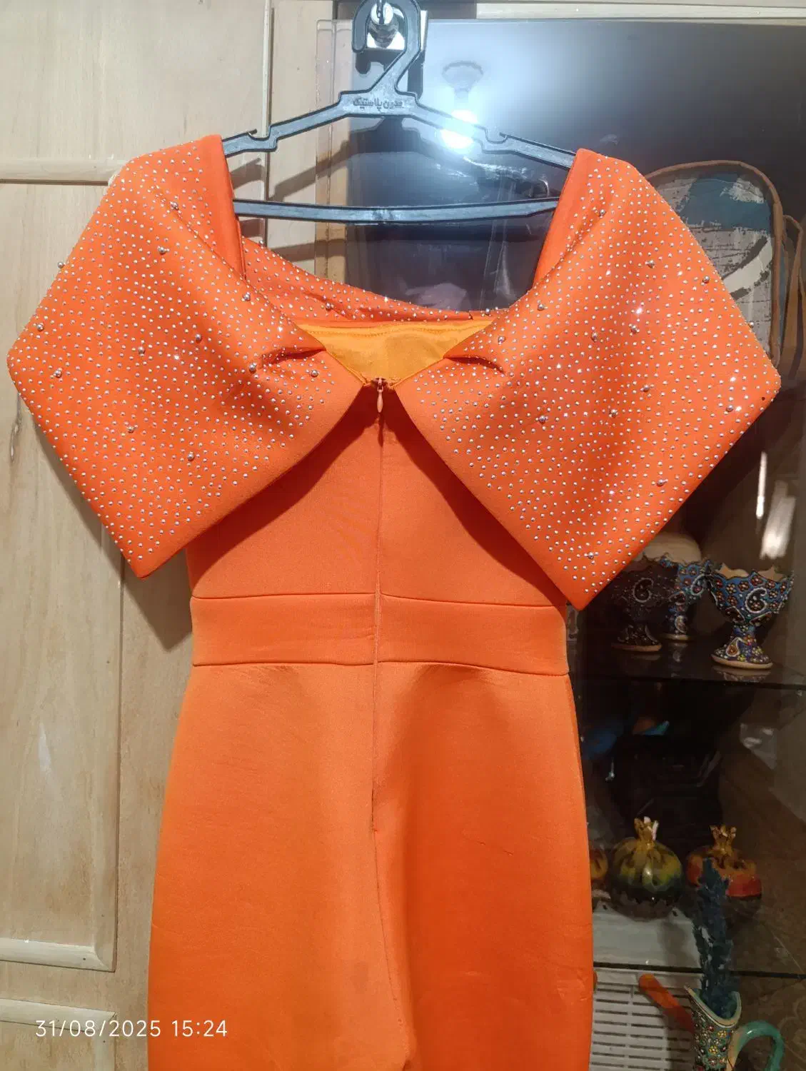 لباس اورال مجلسی|لباس|بروجرد, |دیوار