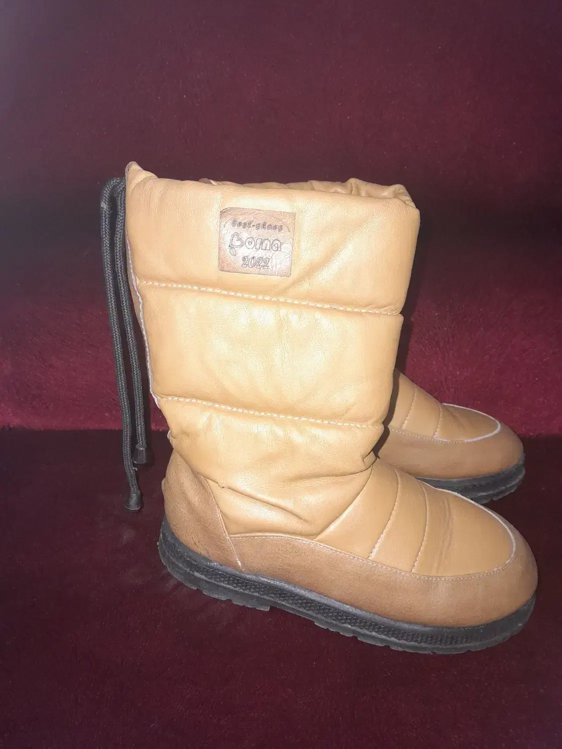 پوتین وبارونی دورو  هم پسرونه هم دخترونه|کفش و لباس بچه|رشت, رشتیان|دیوار