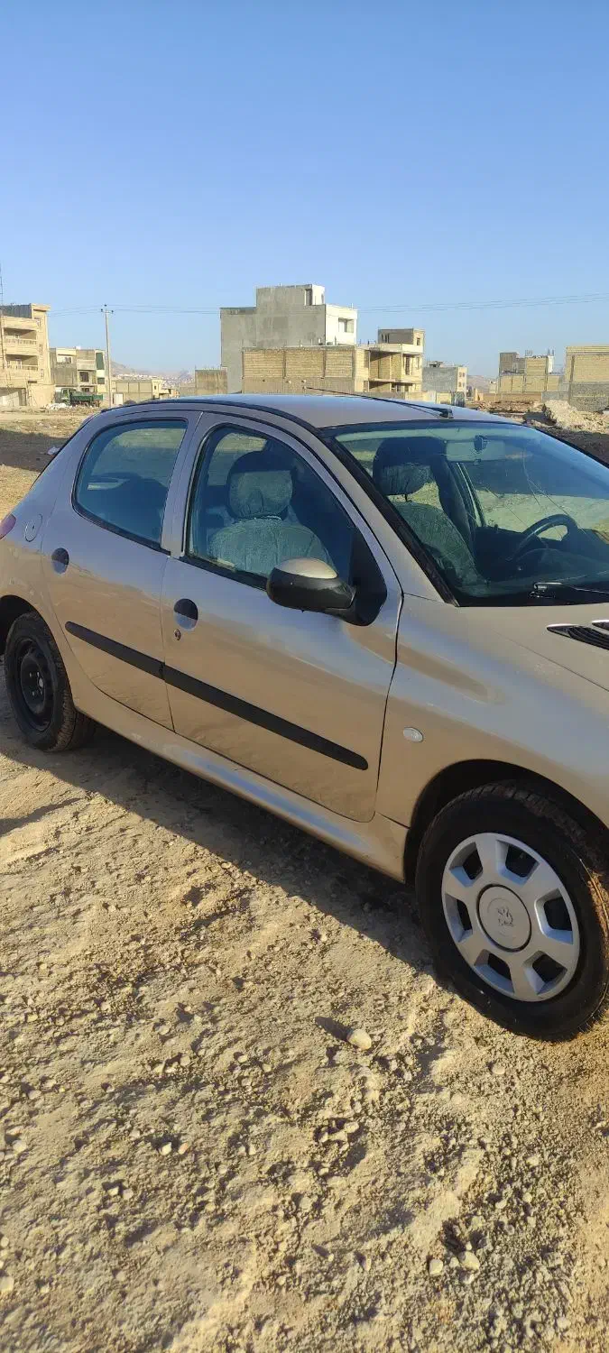 ۲۰۶ مدل ۸۲ تیپ ۳|خودرو سواری و وانت|شیراز, گویم|دیوار